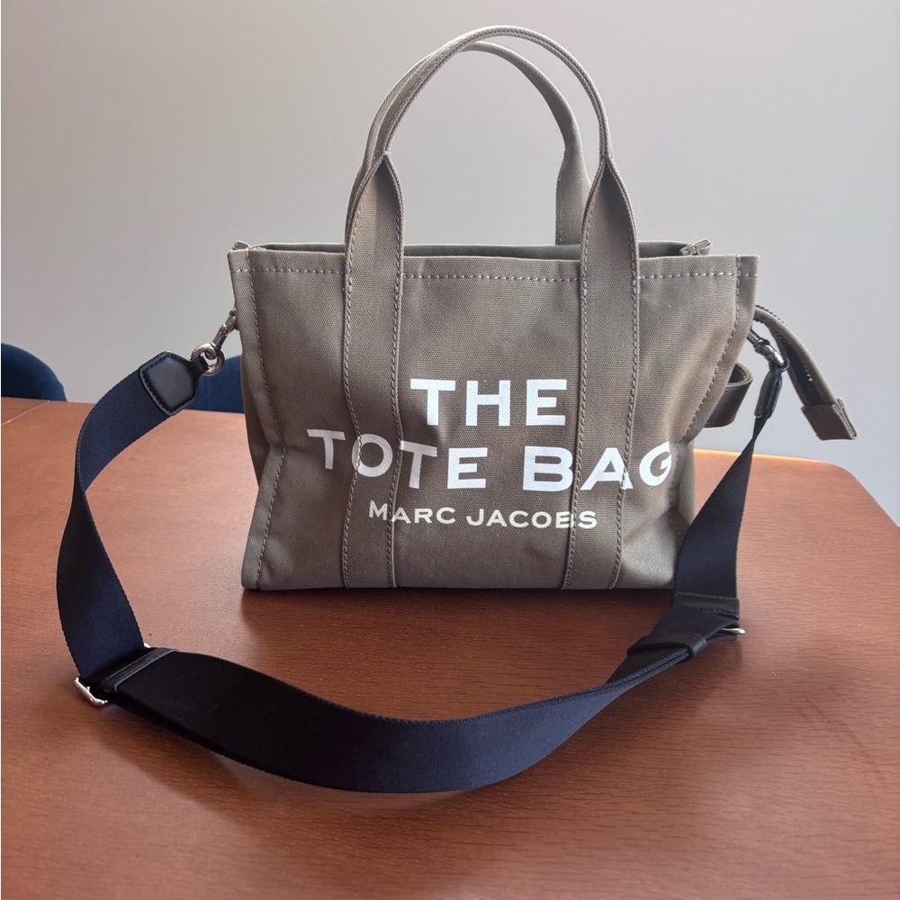 Marc Jacobs Gray Tote Messenger Bag